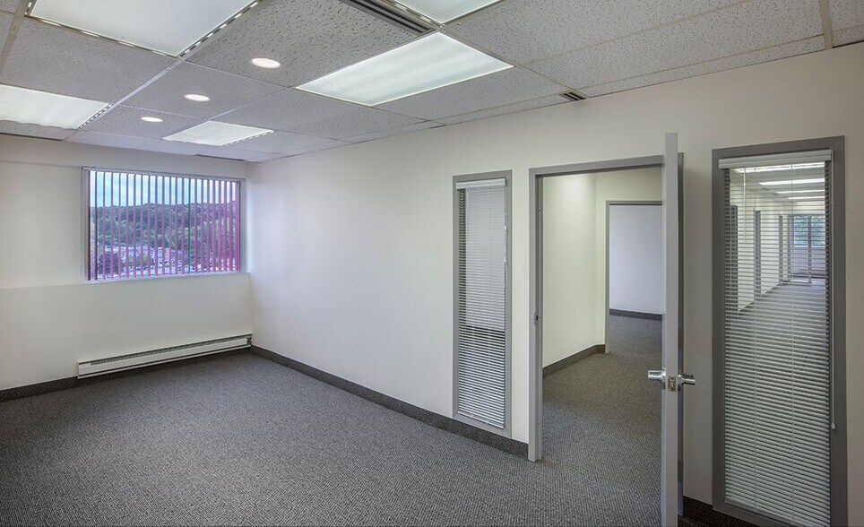 More Photos Of 1496 Bedford Hwy, Bedford Office For Lease