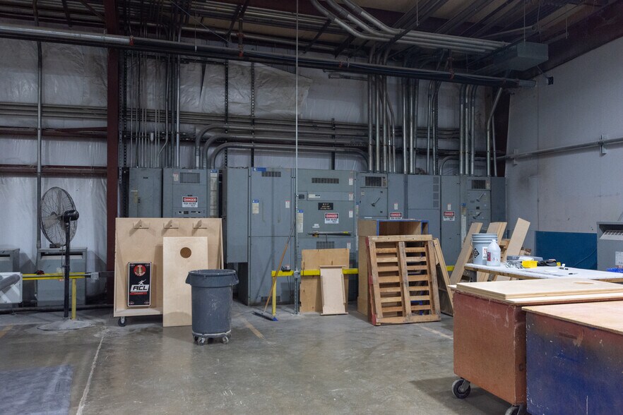 More Photos Of 150 E Mount Gallant Rd, Rock Hill Warehouse For Sale