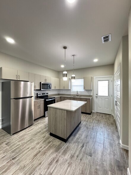 More Photos Of 3800 Ventura Ave, McAllen Apartments For Sale