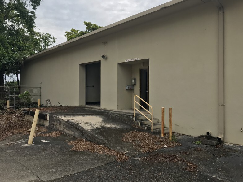 More Photos Of 18470 NW 27th Ave, Miami Gardens Warehouse For Sale