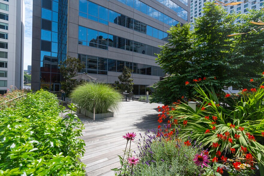 More Photos Of 1800 9th Ave, Seattle Office For Lease