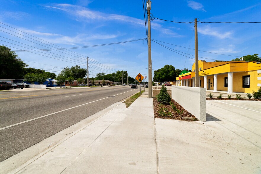 More Photos Of 1245 N Pine Hills Rd, Orlando Office Residential For Lease