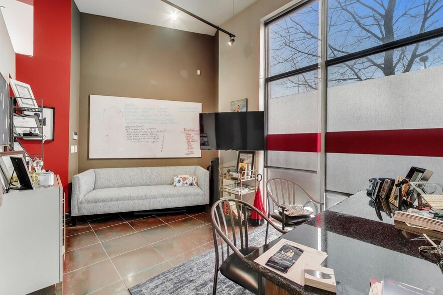 More Photos Of 1636 N Bosworth Ave, Chicago Apartments For Sale