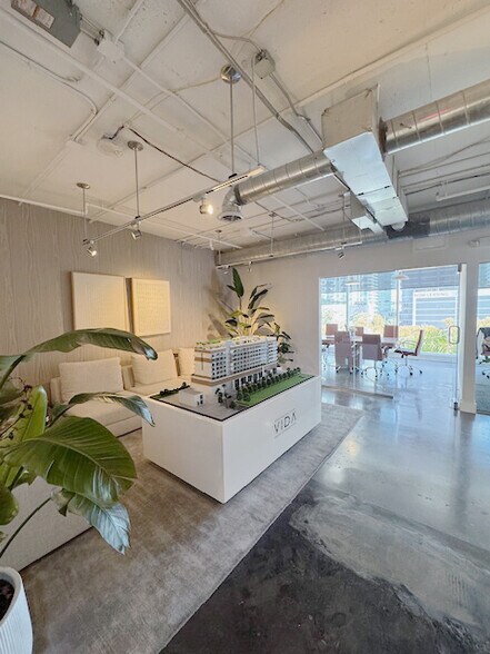 More Photos Of 3050 Biscayne Blvd, Miami Office For Lease
