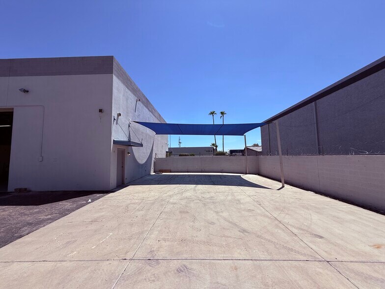 More Photos Of 512 W 2nd Ave, Mesa Warehouse For Sale