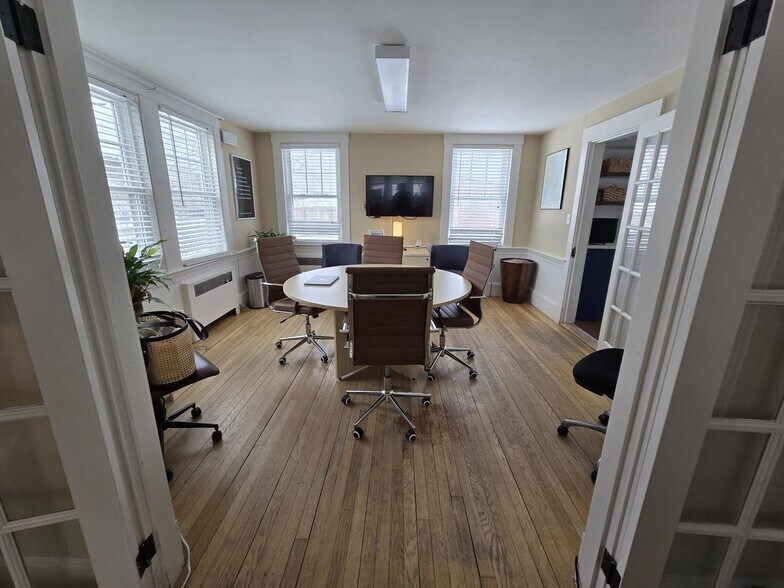 More Photos Of 2548 State Hwy Rte 6, Wellfleet Office For Sale