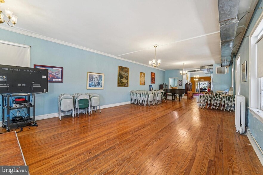 More Photos Of 523 N Charles St, Baltimore Office For Lease