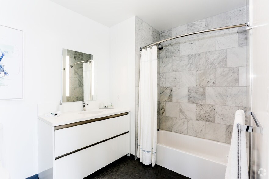 More Photos Of 1200 S Figueroa St, Los Angeles Apartments For Lease