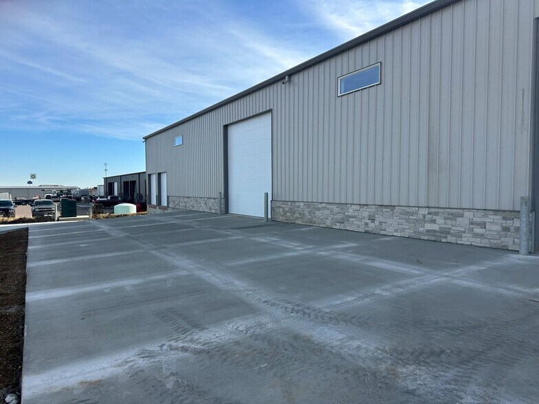 More Photos Of 1095 Ruud Trl, Hartford Industrial For Lease