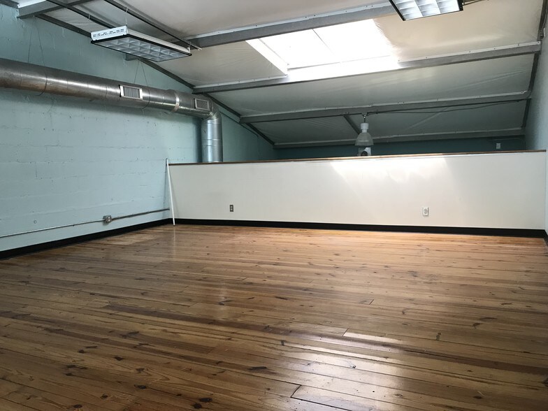 More Photos Of 2752 E Ponce de Leon Ave, Decatur Unknown For Lease