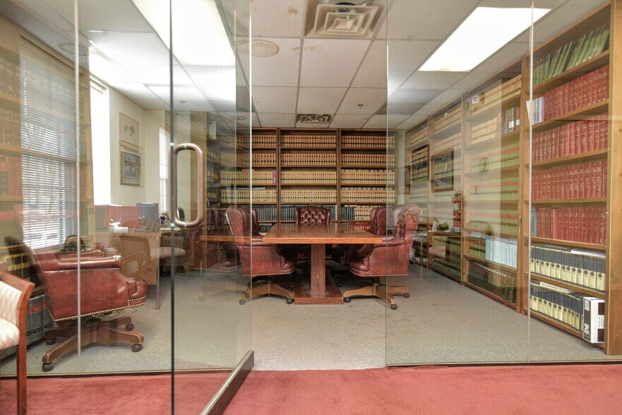 More Photos Of 2 Forest Ave, Oradell Medical For Sale