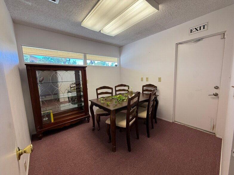 More Photos Of 7328 Valley Vista Ave, Yucca Valley Medical For Lease