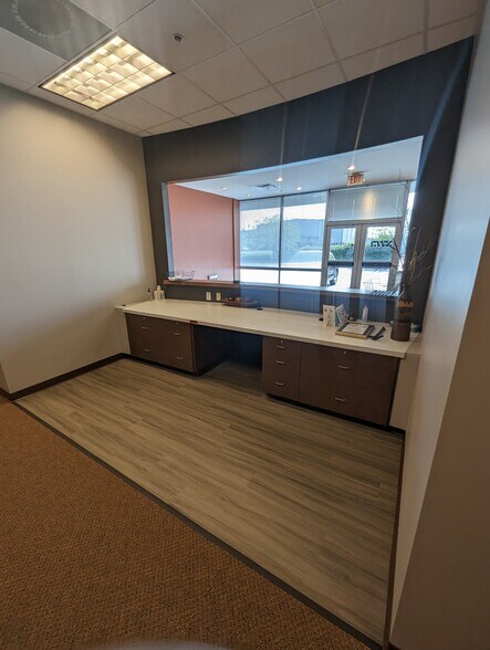 More Photos Of 5901 Technology Center Dr, Indianapolis Office For Lease