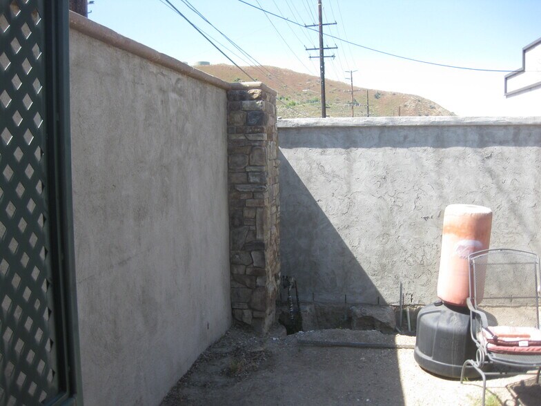 More Photos Of 17035 Sierra Hwy, Canyon Country Land For Sale