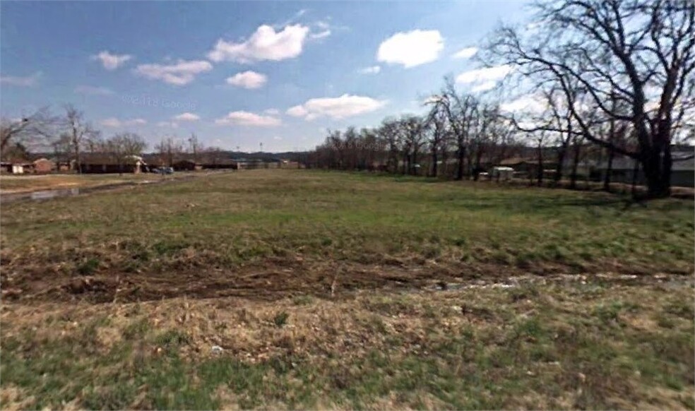 Primary Photo Of 206 N Delaware, Locust Grove Land For Sale