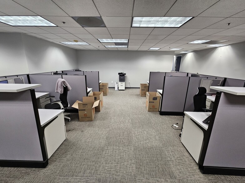 More Photos Of 620 N Brand Blvd, Glendale Office For Lease