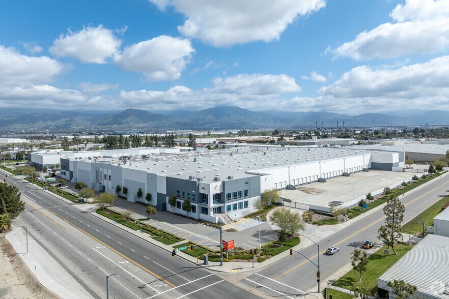 More Photos Of 1445 S Tippecanoe Ave, San Bernardino Distribution For Lease