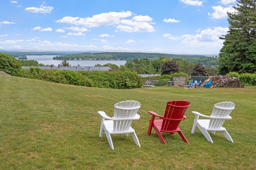 More Photos Of 291 Endicott St N, Laconia Hotel For Sale