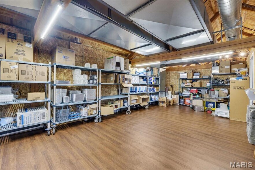 More Photos Of 110 Old Meramec Station Rd, Ballwin Restaurant For Sale