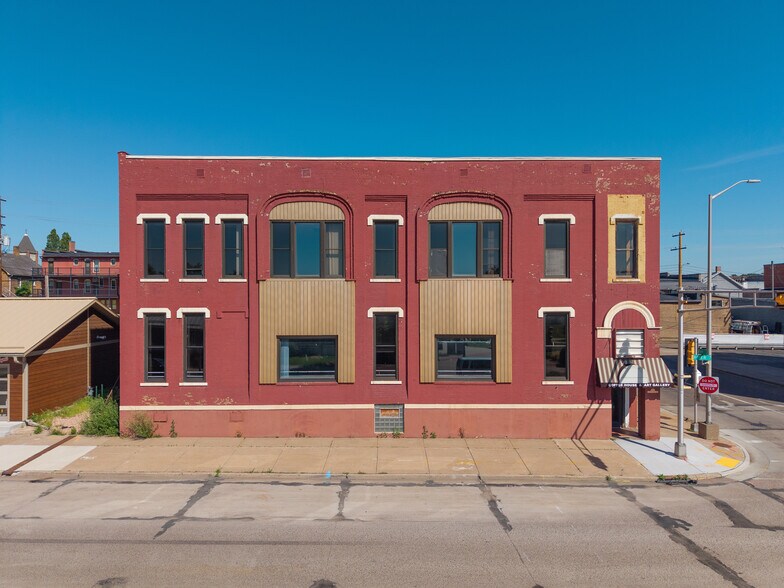 More Photos Of 2 Bay St, Chippewa Falls Storefront Retail Office For Sale