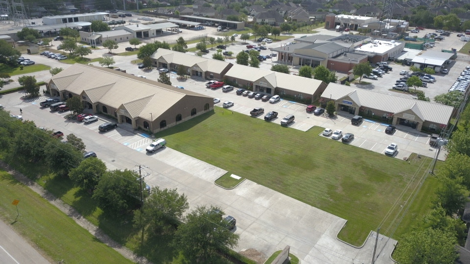 Primary Photo Of 1311 W Parkwood Ave, Friendswood Office For Lease