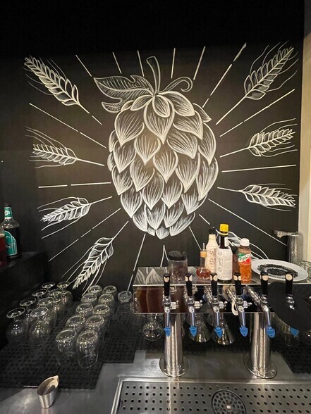 More Photos Of 3441-3449 Waialae Ave, Honolulu Freestanding For Lease