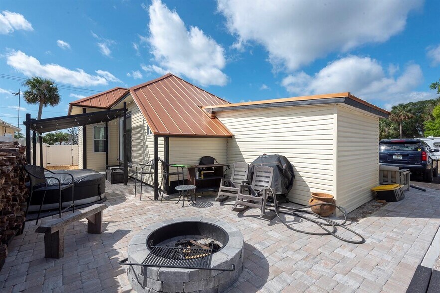 More Photos Of 403 Herbert St, Port Orange Specialty For Sale