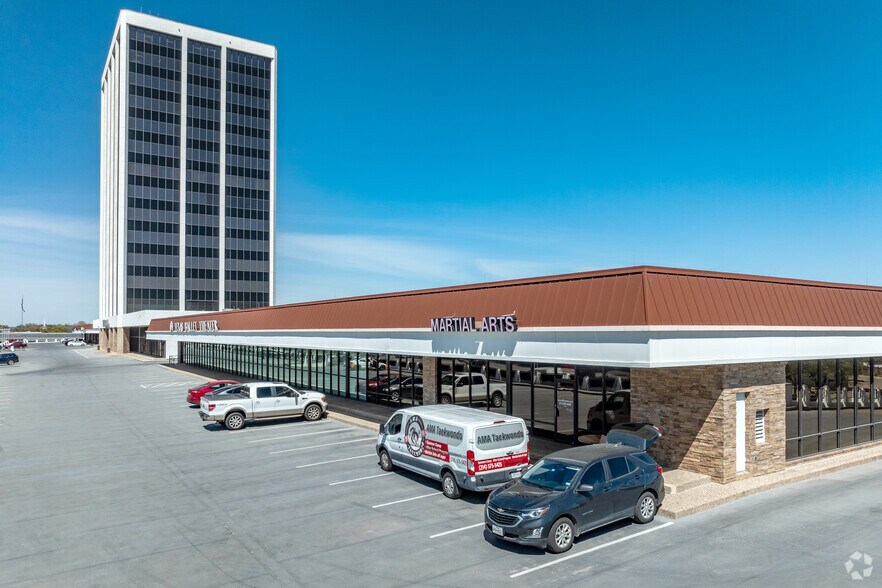 More Photos Of 300 N Coit Rd, Richardson Office For Sale