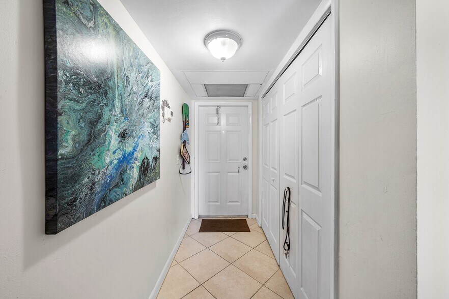 More Photos Of 628 Southwind Cir, North Palm Beach Apartments For Sale