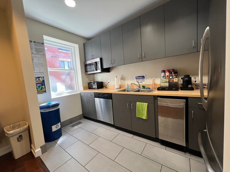 More Photos Of 51 W 4th Ave, Denver Office Residential For Sale