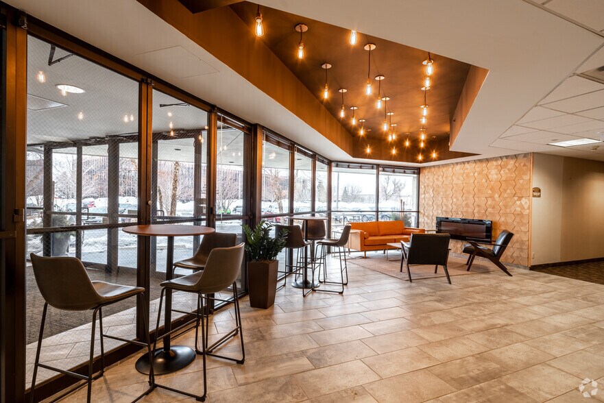 More Photos Of 7300 Metro Blvd, Edina Office For Lease
