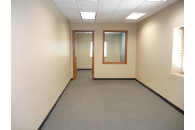 More Photos Of 101 Tiki Dr, Tiki Island Office Residential For Lease