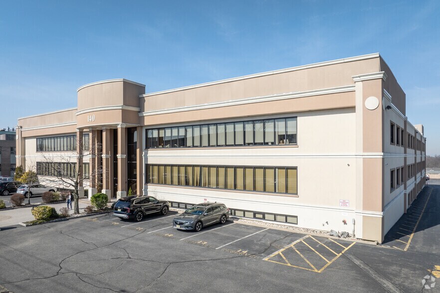 More Photos Of 140 Sylvan Ave, Englewood Cliffs Medical For Lease