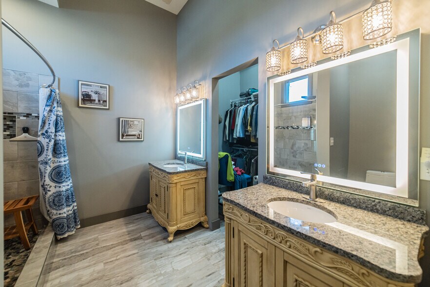 More Photos Of 333 N 9th St, Paducah Storefront Retail Residential For Sale