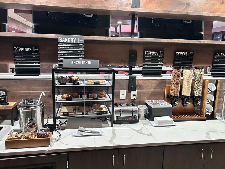 More Photos Of 6107 Justice Ave, Lubbock Hotel For Lease