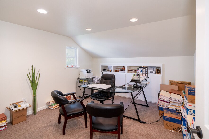 More Photos Of 806 W 11th St, Austin Office Residential For Sale