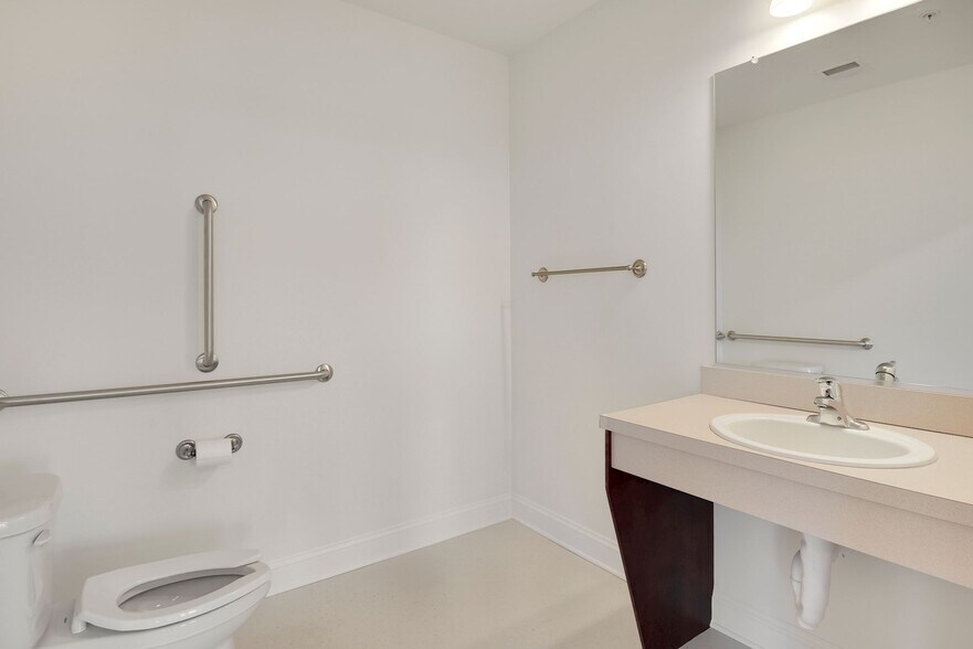 More Photos Of 3546 Worthington Blvd, Frederick Storefront Retail Office For Lease