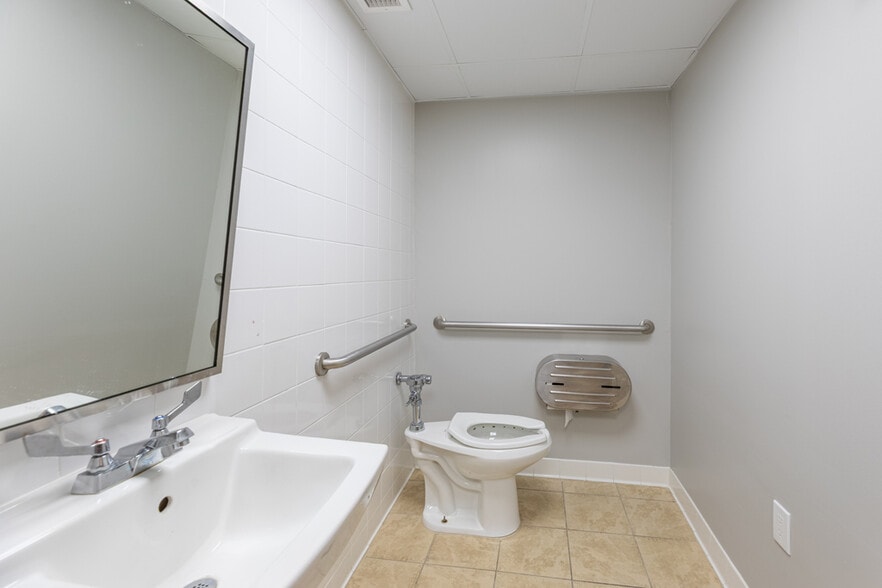 More Photos Of 411 Commerce Ln, West Berlin Industrial For Sale