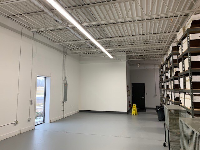 More Photos Of 313 Lake Hazeltine Dr, Chaska Manufacturing For Lease