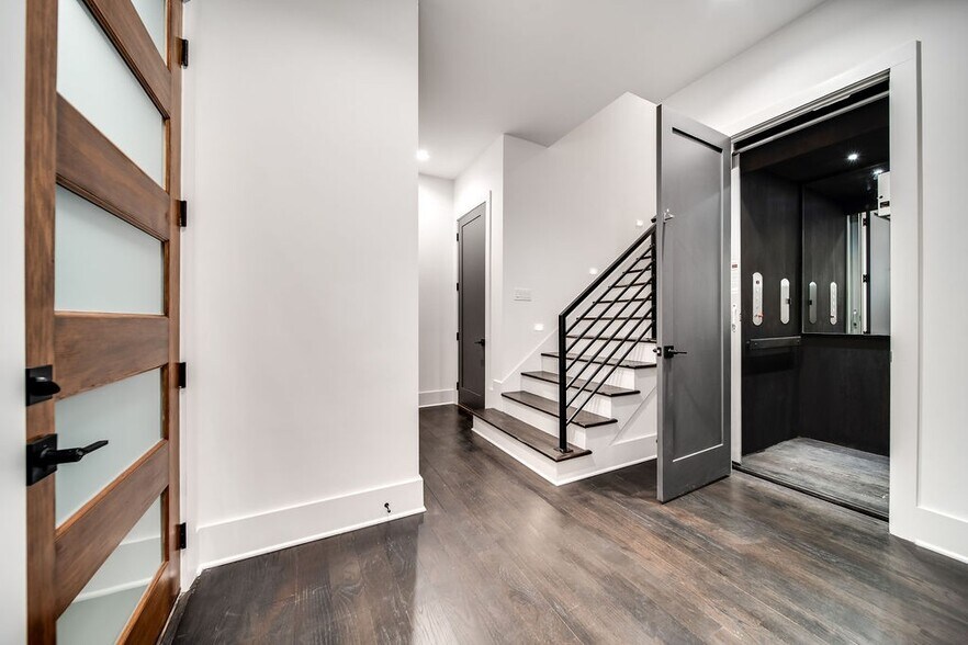 More Photos Of 2118 C-D Cliff dr, Nashville Apartments For Sale