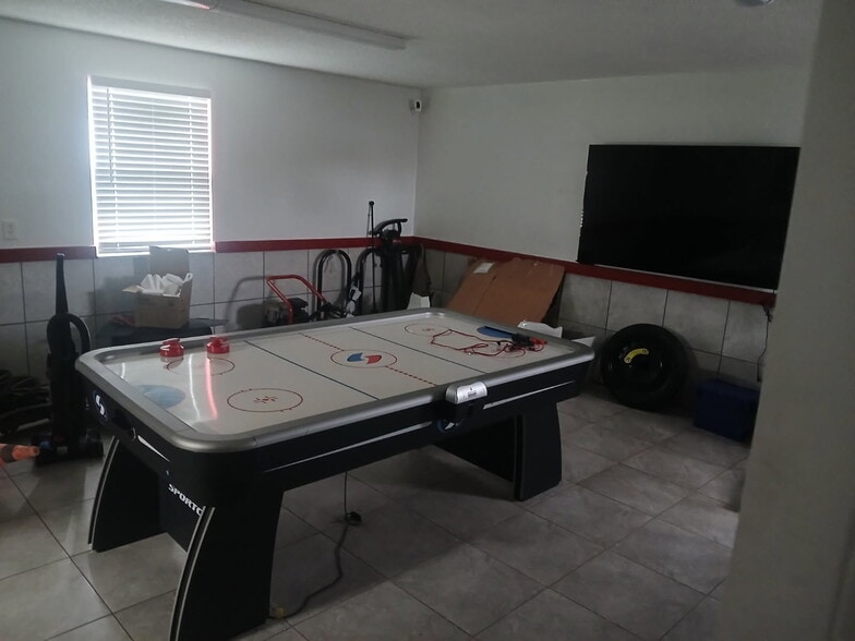 More Photos Of 38799 US Highway 19 N, Tarpon Springs Storefront Retail Office For Sale