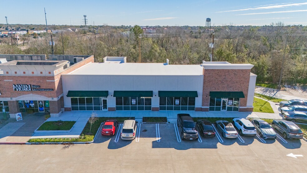 More Photos Of 2720-2850 E Broadway St, Pearland Unknown For Lease