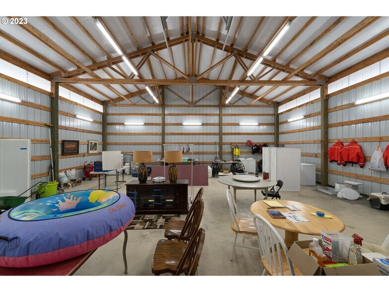 More Photos Of 94755 Quiet Valley Ln, Myrtle Point Warehouse For Lease