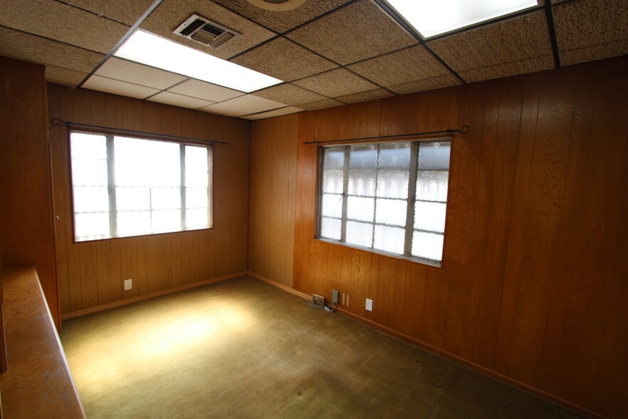 More Photos Of 1911 W Glenoaks Blvd, Glendale Medical For Lease