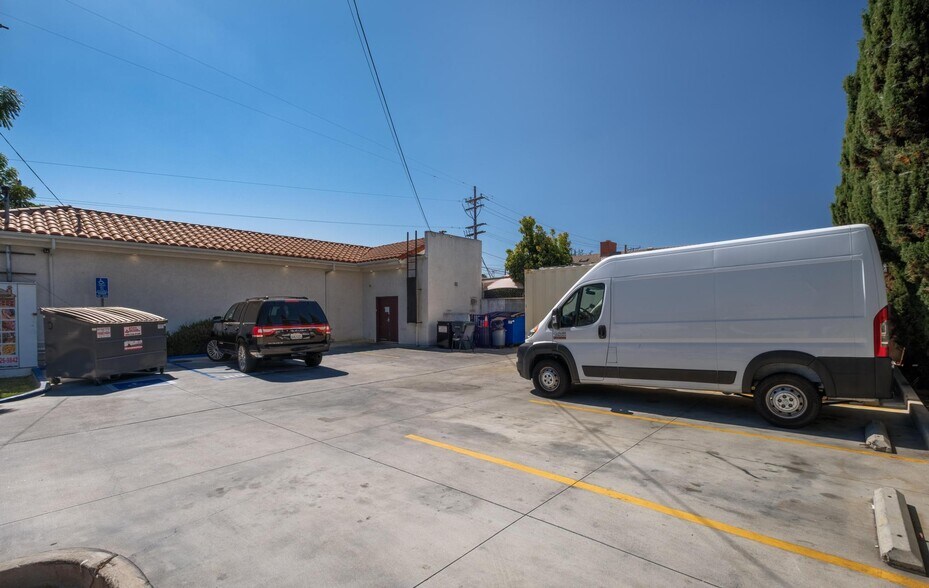 More Photos Of 25501 Narbonne Ave, Lomita General Retail For Sale