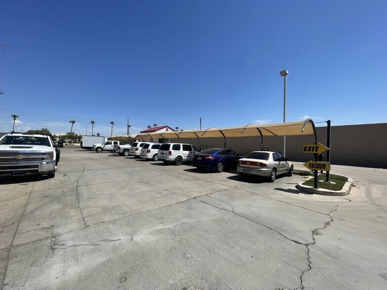 More Photos Of 2828 S Country Club Dr, Mesa General Retail For Sale