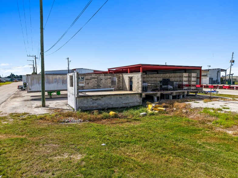 More Photos Of 901 NW 9th St, Belle Glade Industrial For Lease