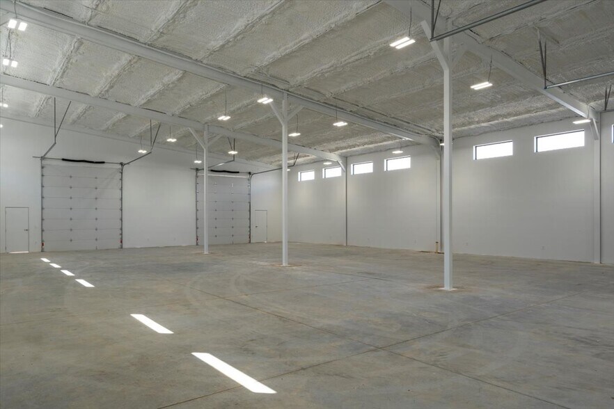 More Photos Of 9020 State Highway 21, Trenton Unknown For Lease