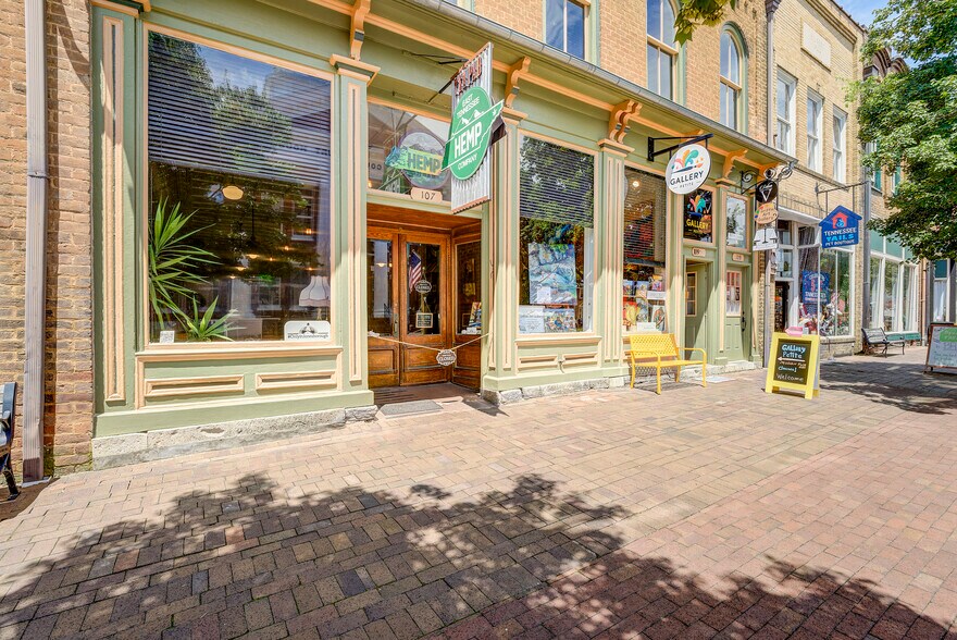 More Photos Of 107 E Main St, Jonesborough Storefront For Sale