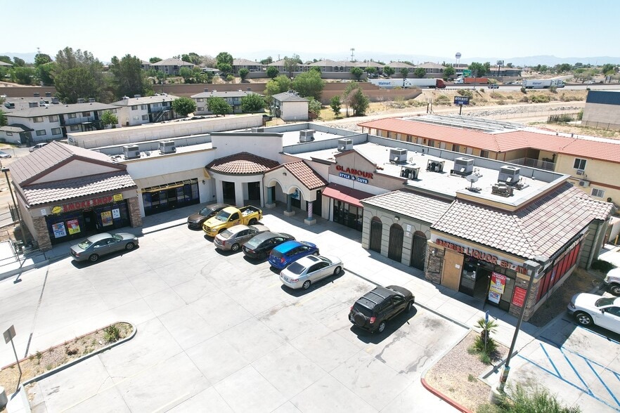 More Photos Of 15517 Village Dr, Victorville Storefront Retail Office For Lease